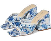 [SAEL!!] ★Blue by Betsey Johnson Roo★ サンダル