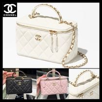 ◇ハンドル付き2way◇『CHANEL』25P ヴァニティチェーンクラッチ