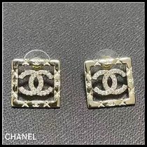 【CHANEL】シャネル 両耳 ピアス スクエア型 CCロゴ エレガント