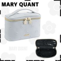 MARY QUANT シンプルエンボスデイジー バニティ ポーチ ギフト