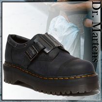 個性的*Dr. Martens 8053 Quad ヒンジ プラットフォームシューズ