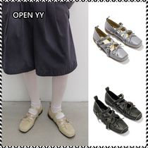 《OPEN YY》 CROSS BUCKLE BALLET FLATS