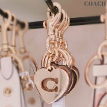 COACH キーリング ハート型 シグネチャー メタル ギフトにも