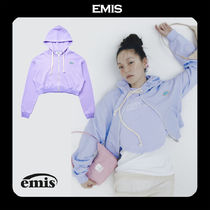 [emis] CROPPED MINI WAPPEN ZIP HOODIE