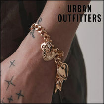 Urban Outfitters☆ ハートチャーム・チェーンブレスレット