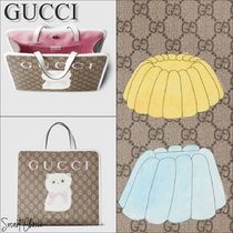 【GUCCI】大人もOK♪ Naon Jeong コラボ GG Supreme バッグ