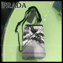 【PRADA】レア！lady's 三角ロゴ ストラップ付 スマホケース