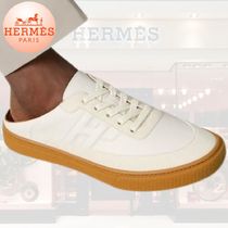 【様々なファッションに合わせやすい柔軟な】HERMES スニーカー