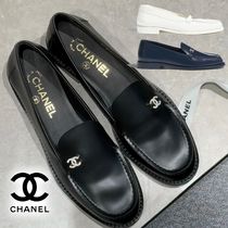 ひかえめなCCロゴが上品♪【CHANEL】 ローファー