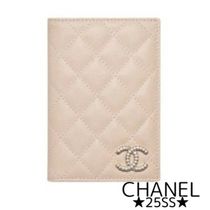 【CHANEL】人気のベージュカラー シャネル パスポートケース