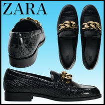 大人気★ZARA チェーン付きレリーフ加工モカシン★ラウンドトゥ