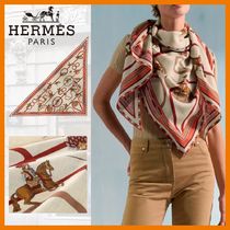 【エレガントな存在感☆】HERMES トライアングル 大判 スカーフ