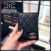 大人シンプル♪【CHANEL】パスポートケース