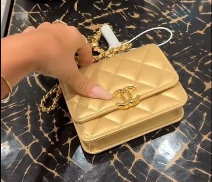 CHANEL ショルダーバッグ・ポシェット 【CHANEL】シャネル チェーン付きクラッチ ゴールド(5)