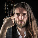 Estas Tonne