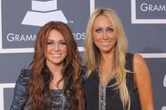 miley cyrus mom tish 250 hair extensions hannah montana