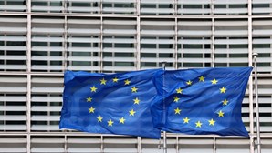 UE ameaça subir tarifas de importação de carros elétricos chineses a partir de 4 de julho