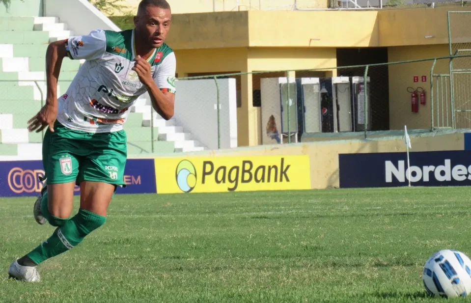 Já classificado, Sousa vai até a Arena Pernambuco encarar o Retrô ainda de olho na liderança do Grupo 3 da Série D