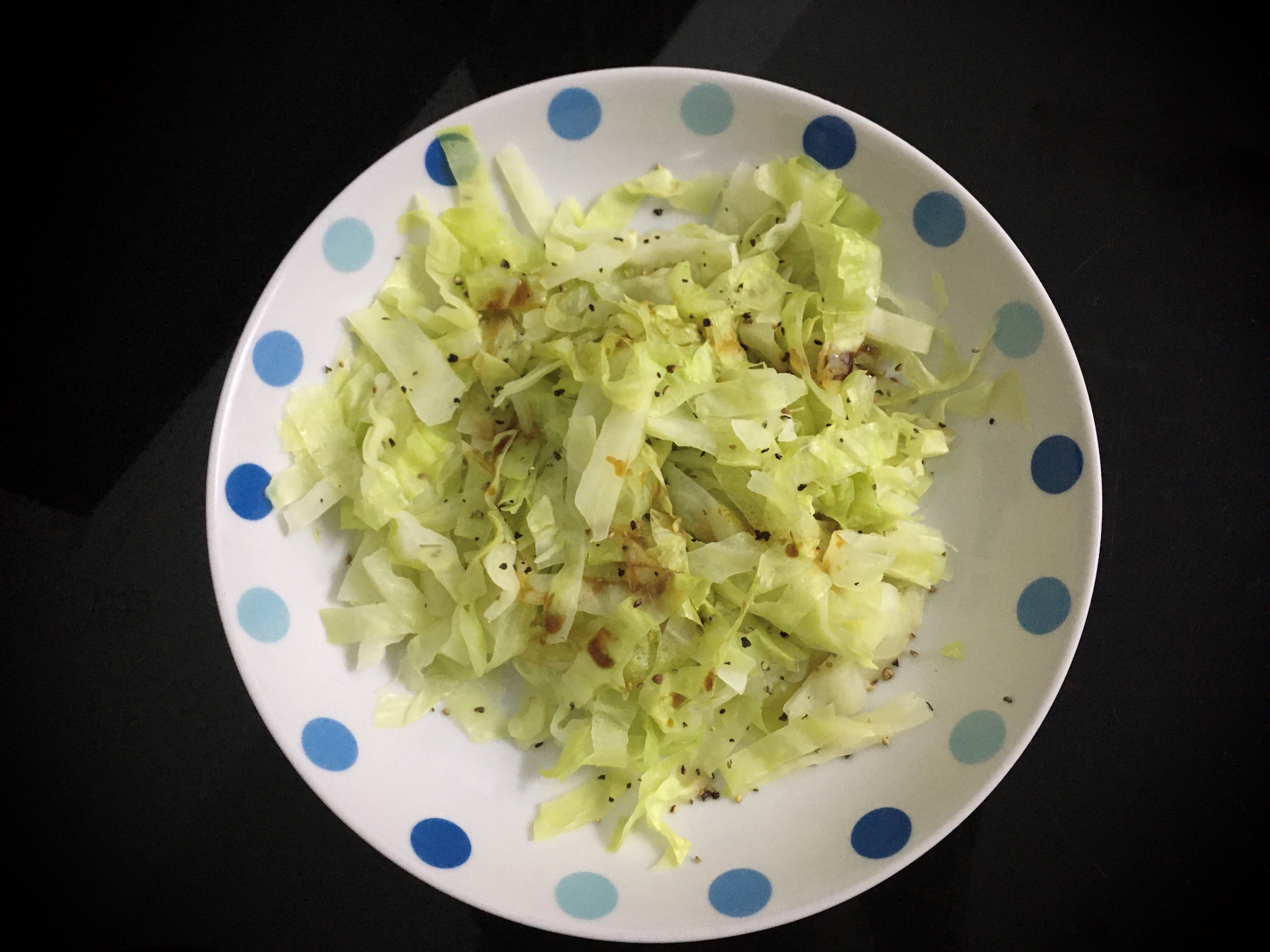 Quick & Easy Steamed Cabbage with Microwave