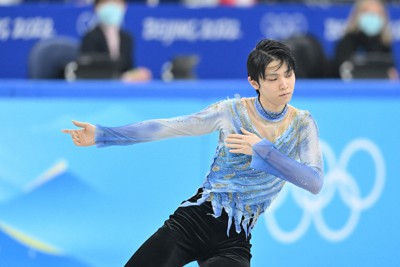 男子SPで演技する羽生結弦＝北京・首都体育館で2022年2月8日、手塚耕一郎撮影