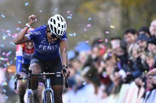 Dutch Ceylin Del Carmen Alvarado celebrates as she crosses the finish line to win the women elite race of the &#039;Flandriencross&#039; cyclocross cycling event, stage 3/8 in the &#039;X20 Badkamers Trofee&#039; competition, Sunday 17 November 2024 in Hamme.
BELGA PHOTO JASPER JACOBS (Photo by JASPER JACOBS / BELGA MAG / Belga via AFP)