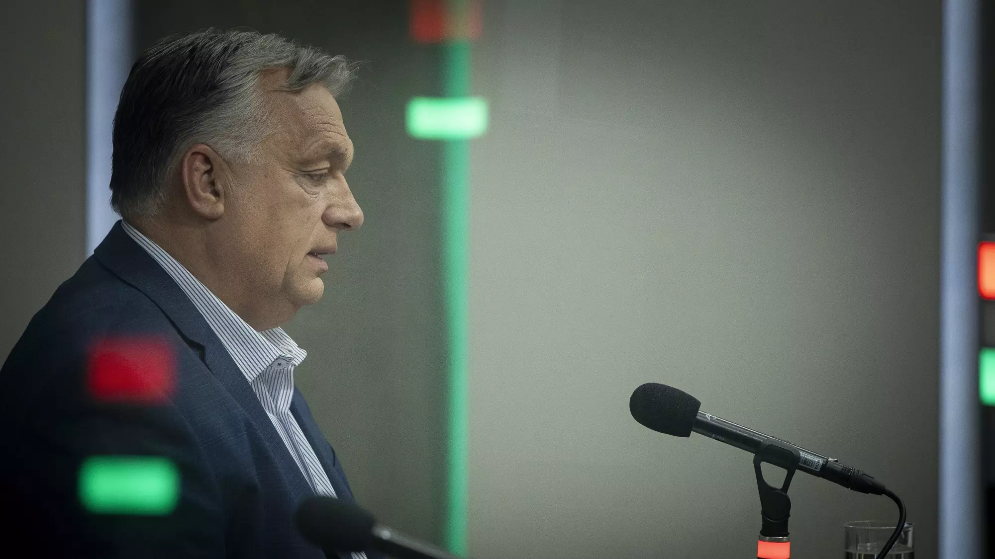 Orbán Viktor: Magyarországon nem kell feltétlenül visszaállítani a sorkatonaságot