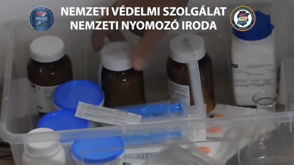 Tiltott potencianövelő szereket állított elő felnőttfilmes ismerősének egy budapesti patikus
