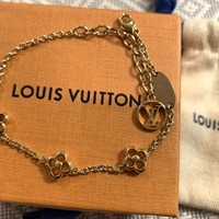 5万円台から叶う「6つのシリーズ」♡『Louis Vuitton(ルイヴィトン)』の華やかなアクセサリーをご紹介!