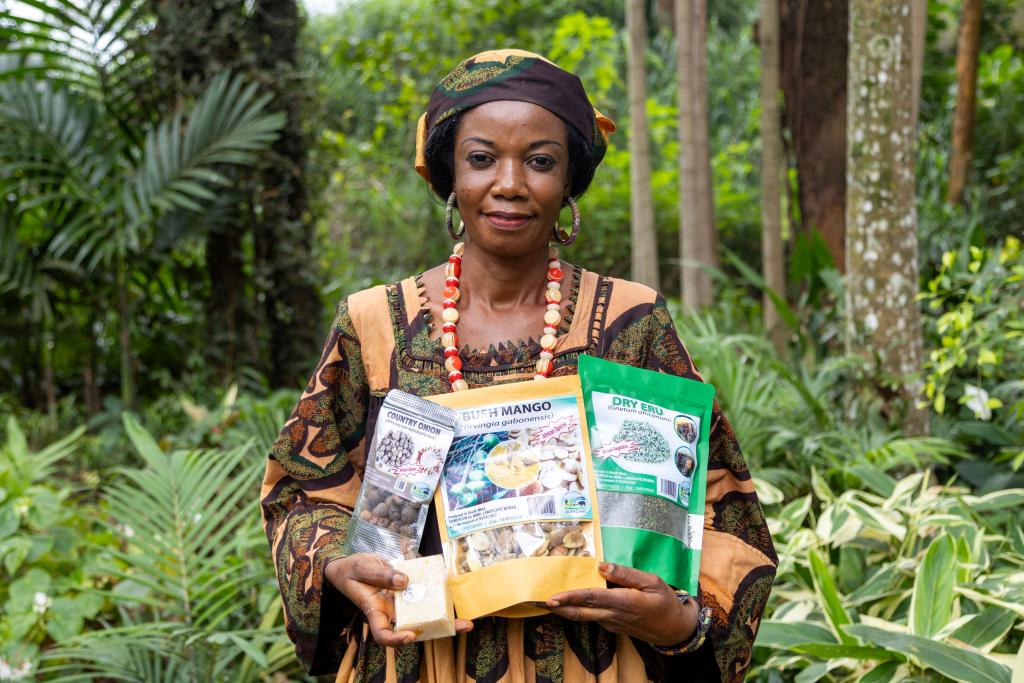 In Cameroon, in order to protect forests, a GEF program is offering beneficiaries alternative livelihoods to foster conservation work.