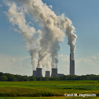 Photo of Keystone Generating Station, 1.71-gigawatt (1,711 MW) coal-powered plant in Plumcreek Township, by Carol M. Highsmith.