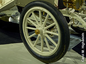 Old-fashioned car wheel with spokes on 1909 Sterling Model K car