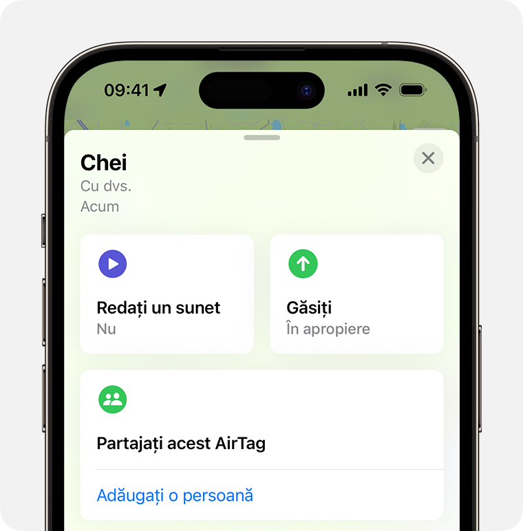În aplicația Găsire de pe iPhone, găsește un AirTag atașat cheilor casei sau unui alt articol personal.