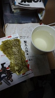 夕食後の日本酒のつまみに 焼き海苔はどうでしょうか？ 他に何か おすすめのおつまみはありますでしょうか