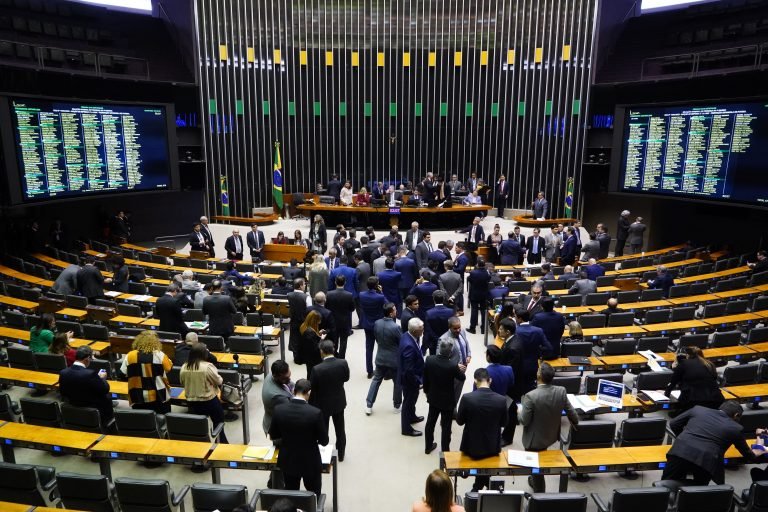 Entenda o PL do devedor contumaz, que deve avançar no Congresso até o fim do ano