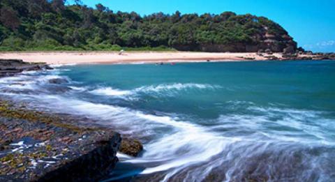 中央海岸 (Central Coast) 巴托湾 (Bateau Bay)