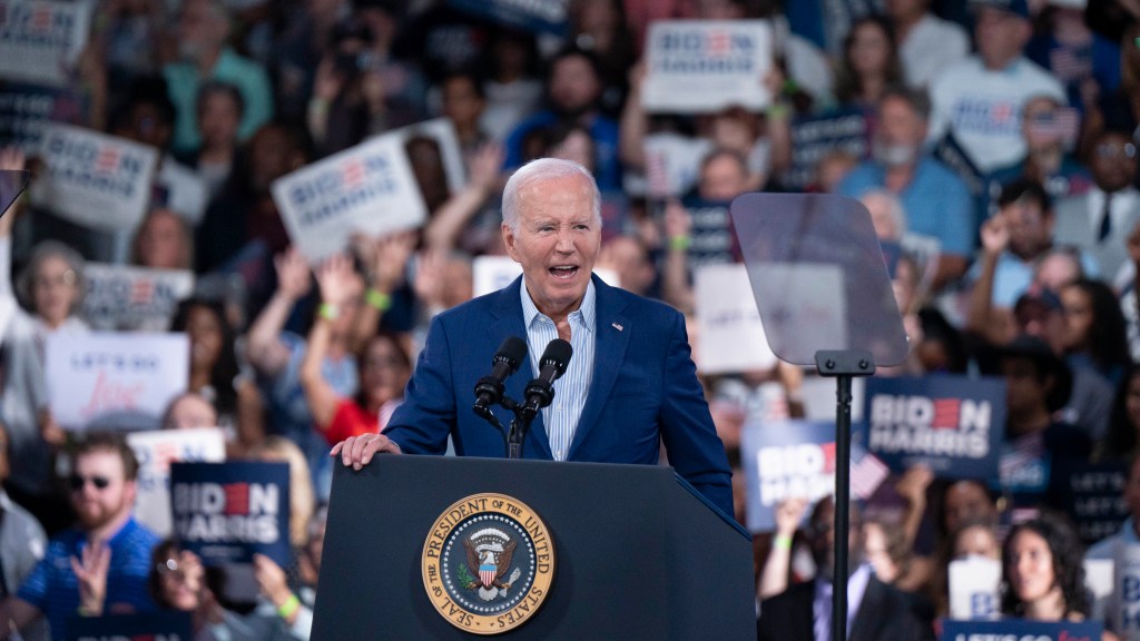 “Sé que no soy un hombre joven": Biden habla de su edad tras el debate