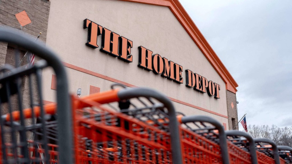 Home Depot desciende su pronóstico de ventas anuales