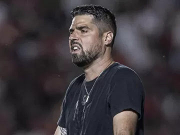 Corinthians: António evita turbulências e detona técnico da seleção sub-20