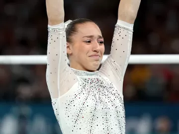 Argelina é ouro e conquista 1ª medalha olímpica do continente africano na ginástica