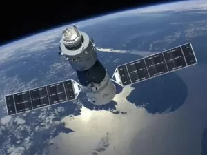 Satélite vai cair do espaço e fazer reentrada na Terra em setembro