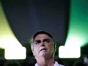 Landim: Inquérito cola em Bolsonaro pecha de corrupto que ele tenta evitar