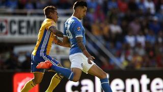 Advíncula salió lesionado: Tigres empató sin goles ante Cruz Azul por Liga MX