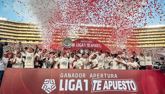 Universitario festejó el Torneo Apertura tras golear 4-0 a Los Chankas. (Foto: Liga 1)