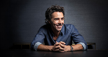 Shawn Levy posing for a portrait