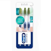 673811---escova-dental-oral-b-gengiva-detox-3un-procter-1