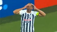 ¡Le dijeron 'no' al 'Pirata'! El gol anulado a Hernán Barcos por off-side ante Colo Colo (VIDEO)