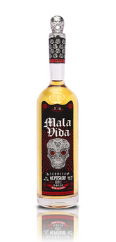 El espectacular tequila del bater�a de Man�, Mala Vida