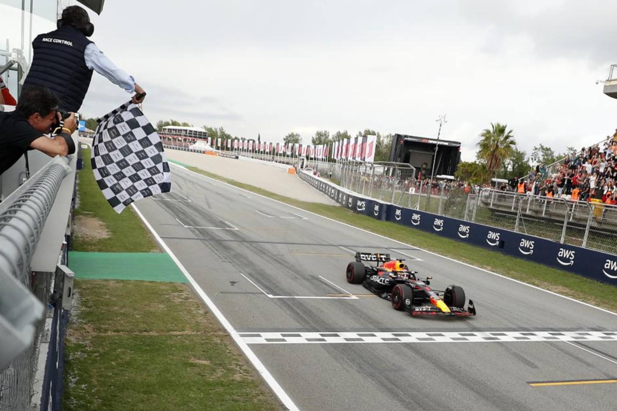 Verstappen, primero con 24 segundos sobre Hamilton en el GP de Espa�a 2023.