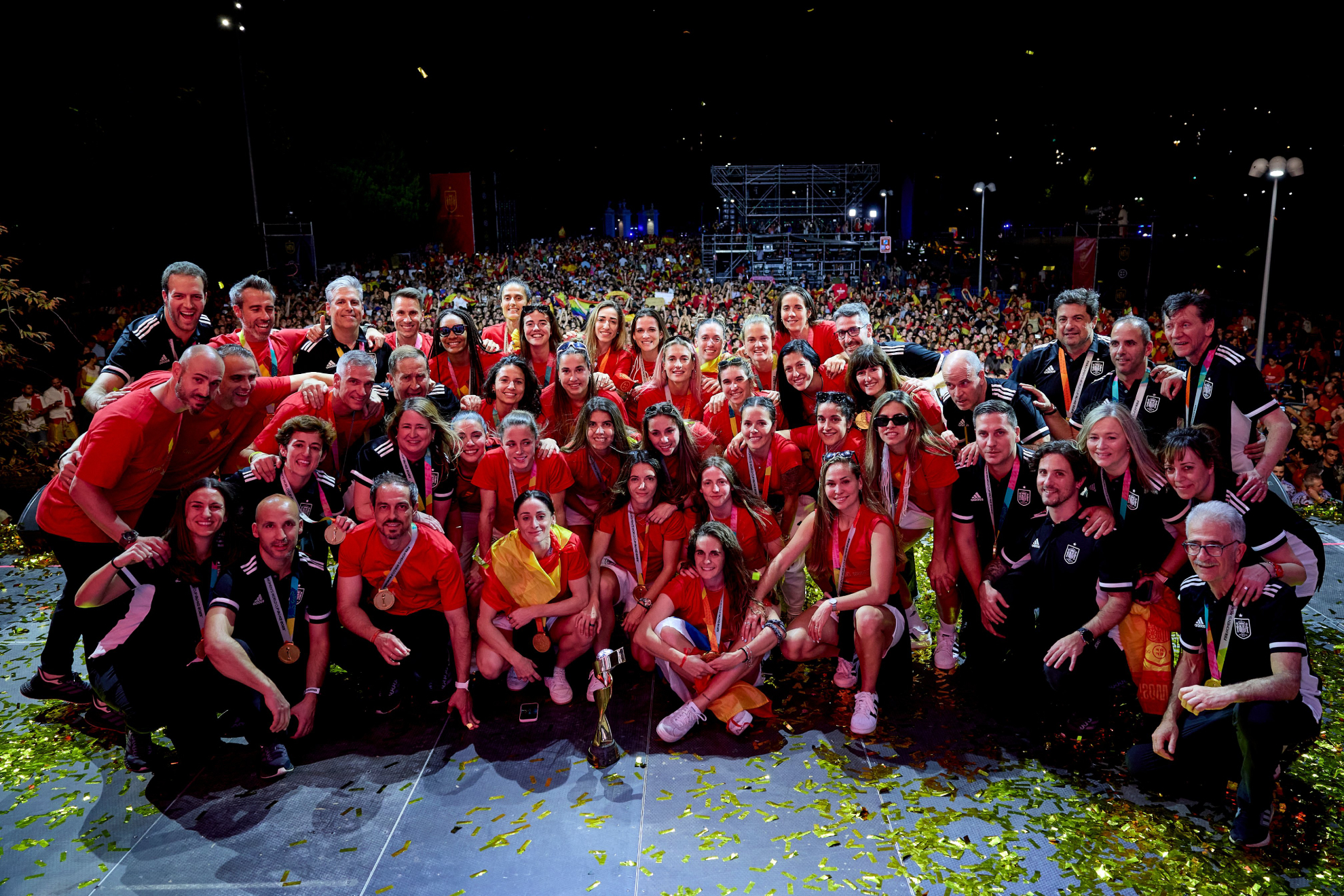 Las jugadoras de la selecci�n espa�ola celebrando la conquista del Mundial en Madrid / RFEF