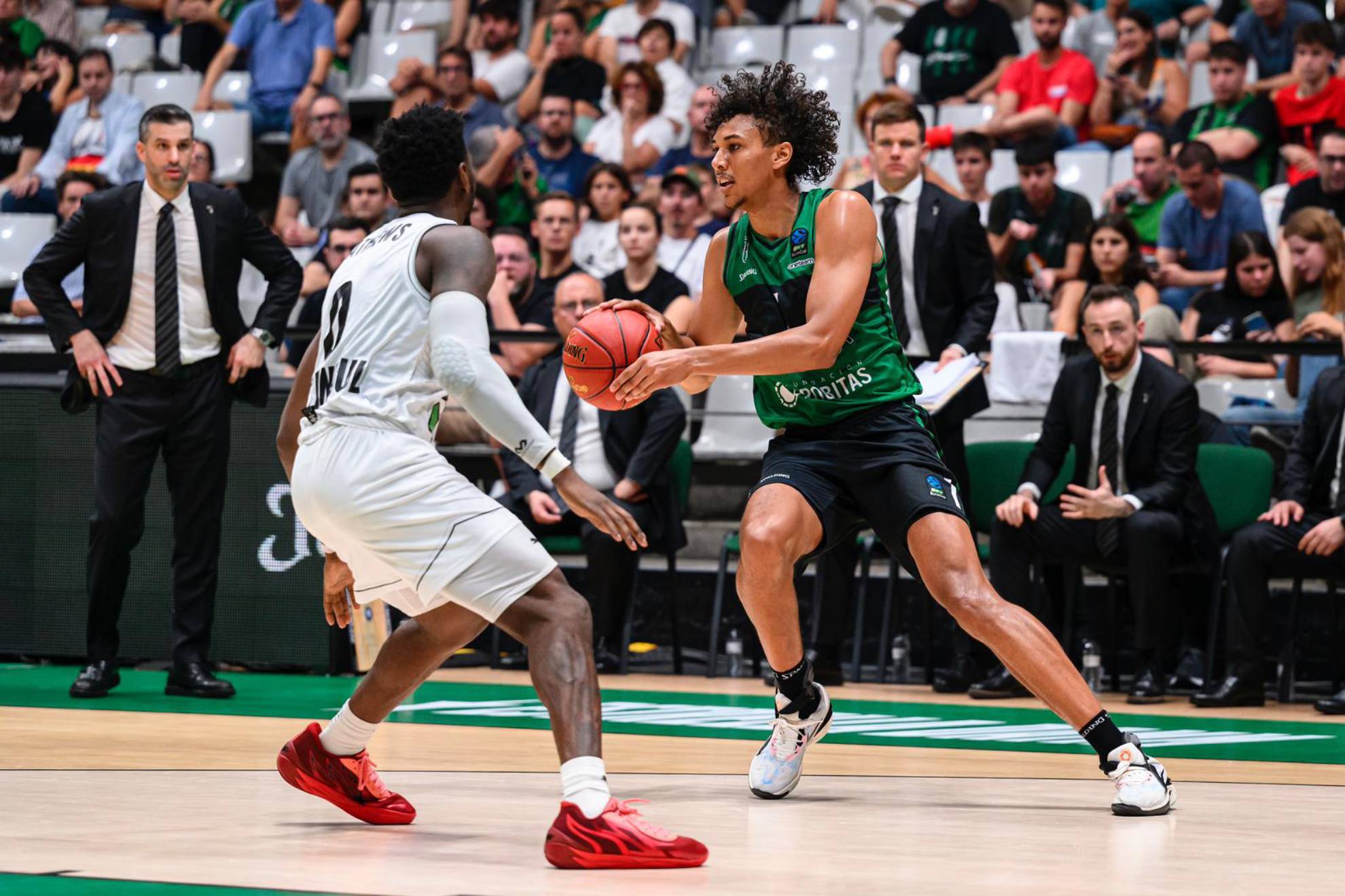 El Besiktas sorprende al Joventut en Badalona